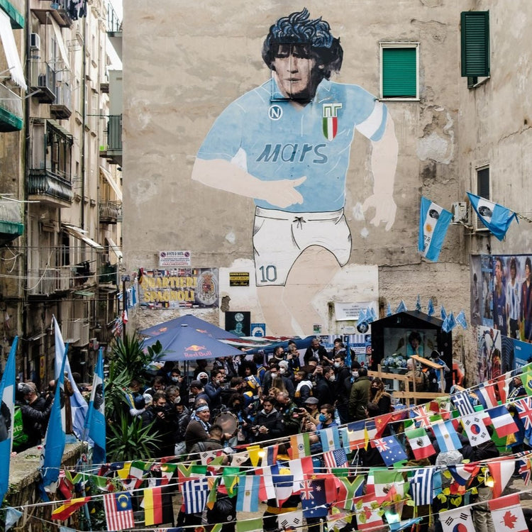 Walking Tour: la Napoli Monumentale di Maradona