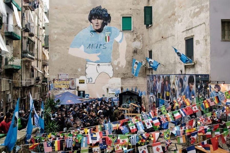 Naples Food Tour: Walking Tour and Maradona Murales
