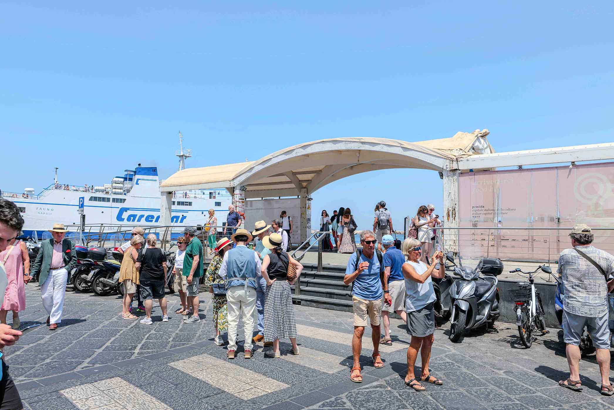 Procida Island Transfer with Boat Tour from Naples