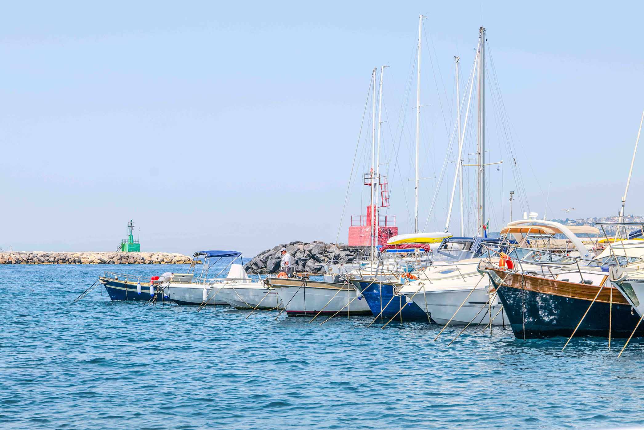 Procida Island Transfer with Boat Tour from Naples
