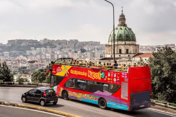 Discover Naples by Hop-On Hop-Off Bus from Salerno