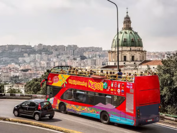 Discover Naples by Hop-On Hop-Off Bus from Salerno