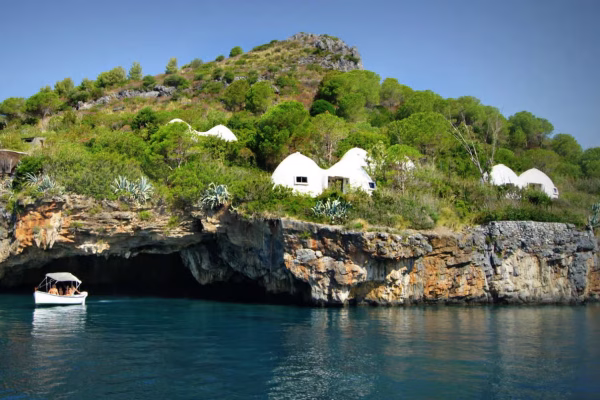 Eco-Boat Tour to Dino Island, Arcomagno and the Blue Cave
