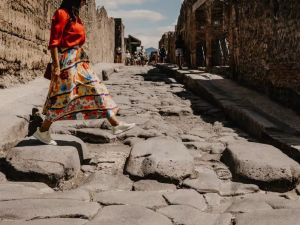 From Rome: Pompeii Ruins Tour with Expert Guide and High-Speed Train