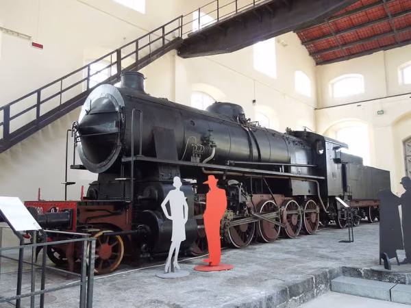 Guided Tour and Transfer to the Pietrarsa Railway Museum