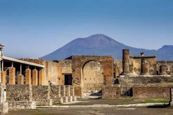 Pompeii: Explore the Ruins on a 1-Hour Guided Tour