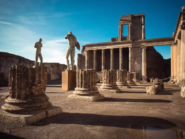 Pompeii: Guided Tour from Naples with Entry Ticket and Train Included