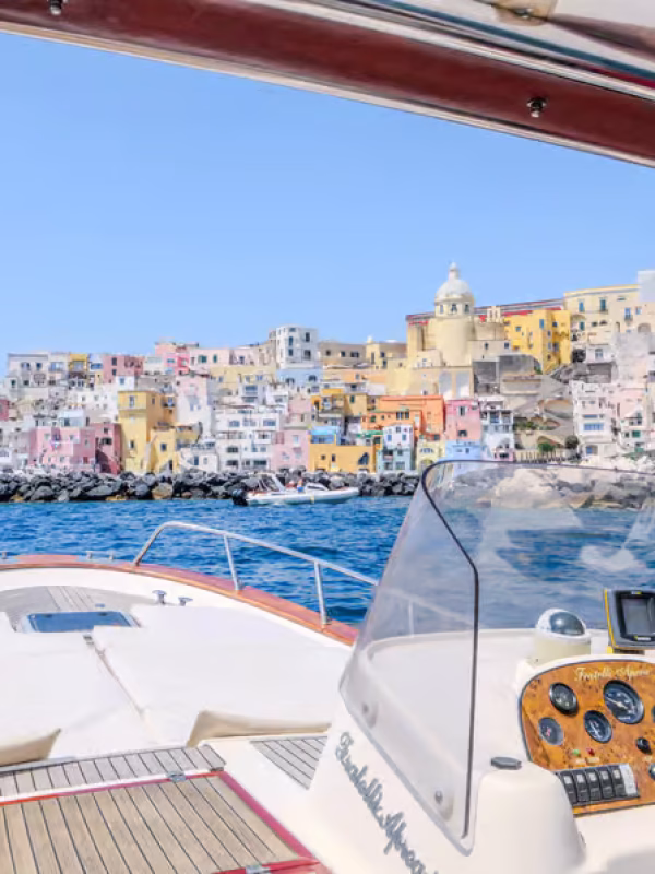 Procida Island Boat Tour Departing by Hydrofoil from Naples