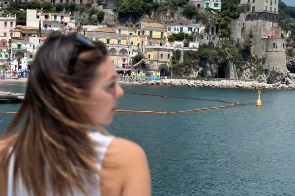 Salerno: Amalfi Coast Cruise with Lunch, Aperitif, and Swimming